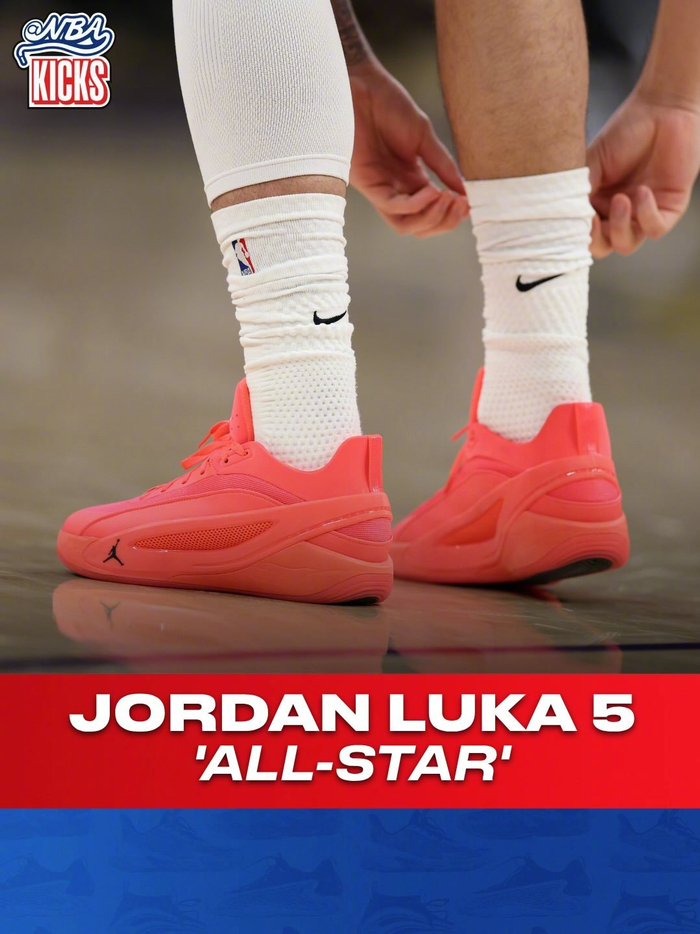 3月上半月球员球鞋穿搭全记录