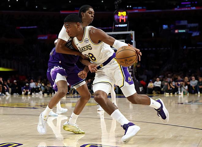 湖人轻取爵士迎三连胜 八村塁两双助队稳西部第